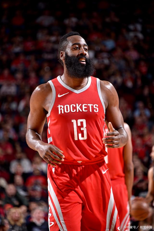 比利亚雷亚尔2-0赫塔费，布坎南破门，米卡塔泽锁定胜局（黄潜2-0力克赫塔费：布坎南先开纪录，米卡塔泽终结悬念）