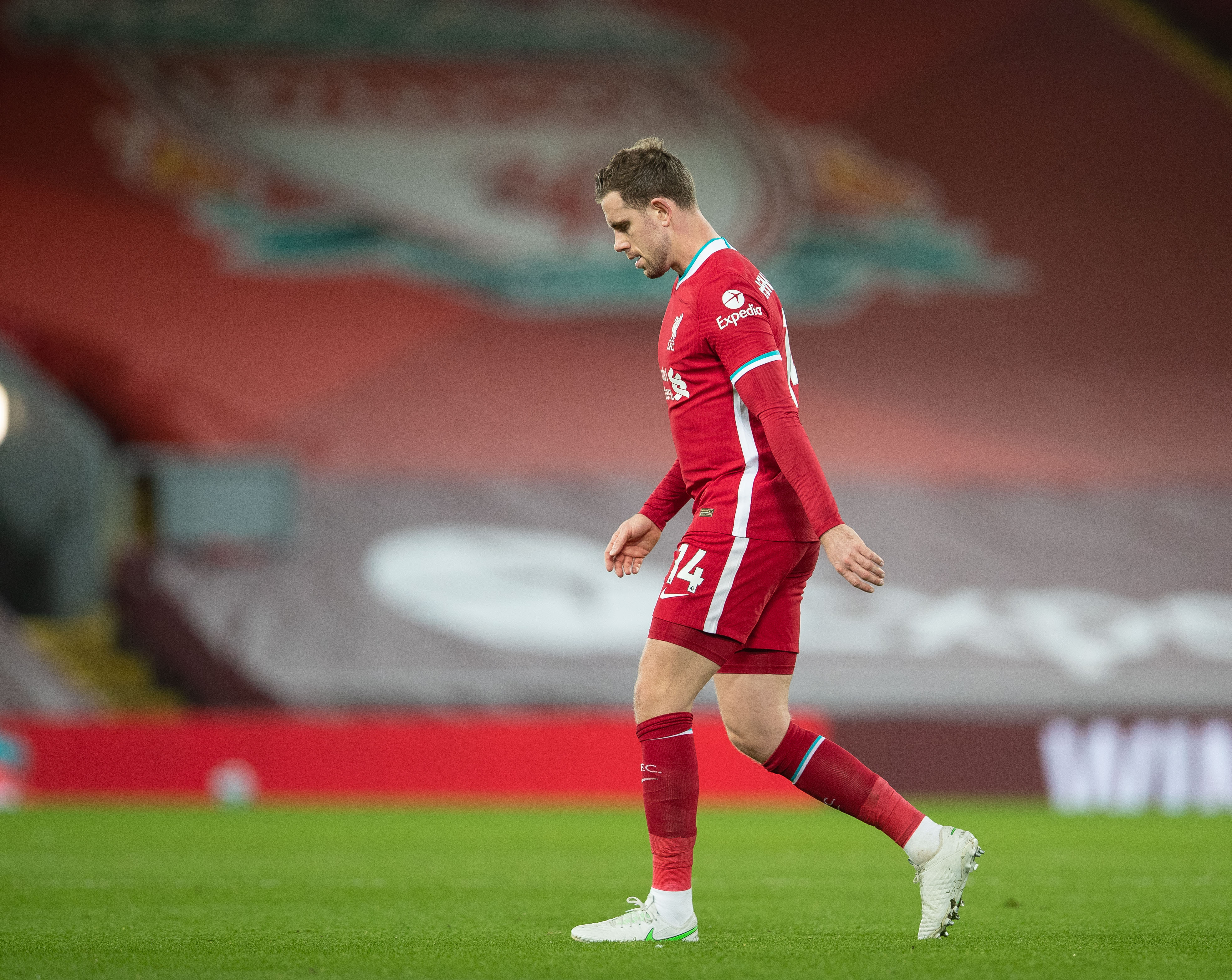 黄蜂新秀突破技术惊艳全场（黄蜂新星突破身手惊艳全场）