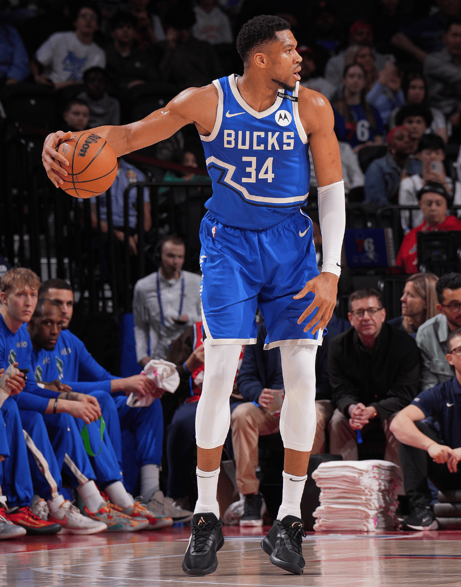 英媒：桑德兰向贡多齐报价2500万欧元，并密切关注小贝林（英媒：桑德兰出价2500万欧求购贡多齐，仍密切关注小贝林）