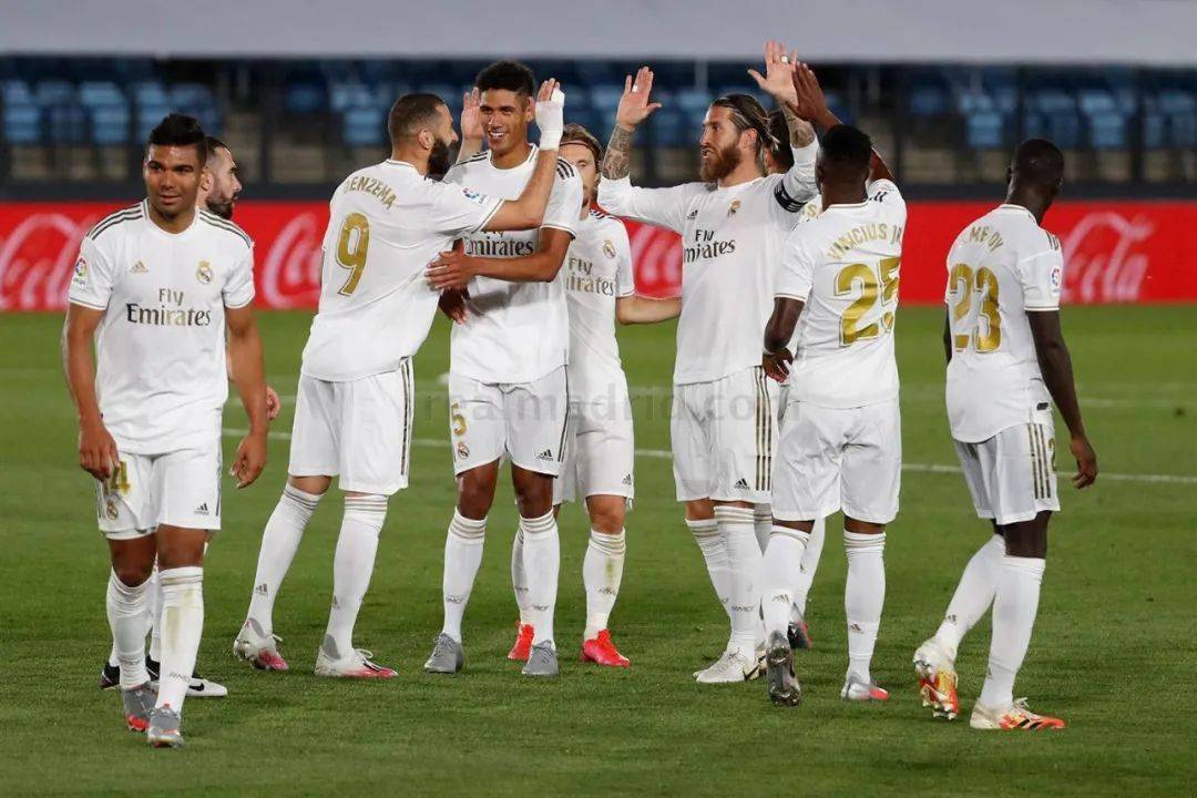 意媒：拜仁天才边锋利契纳或离队，尤文和米兰等队有意争夺