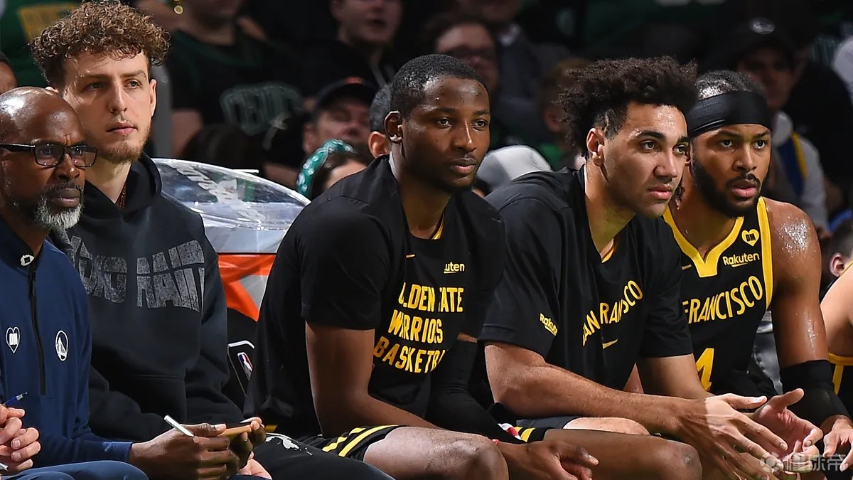 董路：中国是世界上最不热爱足球的人!球员不爱足球,就是干活挣钱（董路：国人或是最不爱足球的一群，球员把踢球当成挣钱的活）