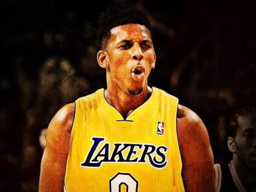 健身教练转行短跑选手拿下银牌刀锋战士减重几十公斤拿下银牌（前健身教练化身“刀锋战士”，减重数十公斤勇夺短跑银牌）