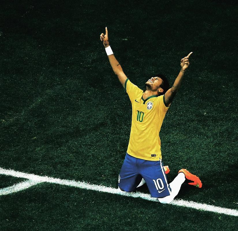 董路：中国是世界上最不热爱足球的人!球员不爱足球,就是干活挣钱（董路直言：中国人对足球缺乏热爱，球员多把踢球当赚钱的工作）